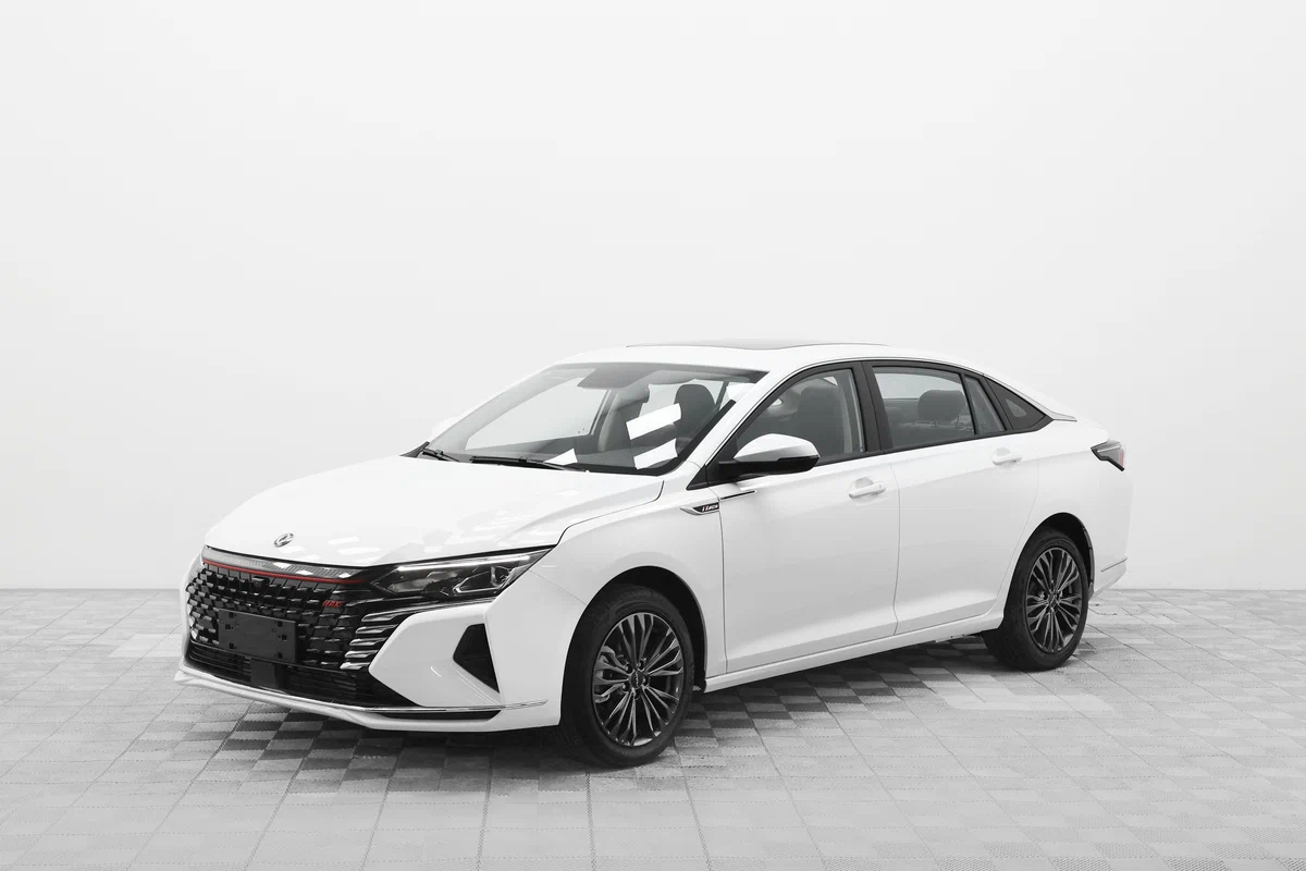 Dongfeng Shine Max с салона по цене от 2 199 000 рублей
