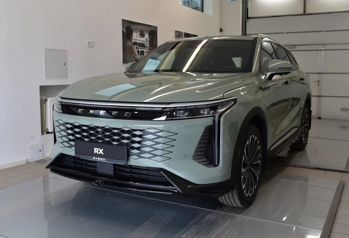 EXEED RX с салона по цене от 2 695 000 рублей